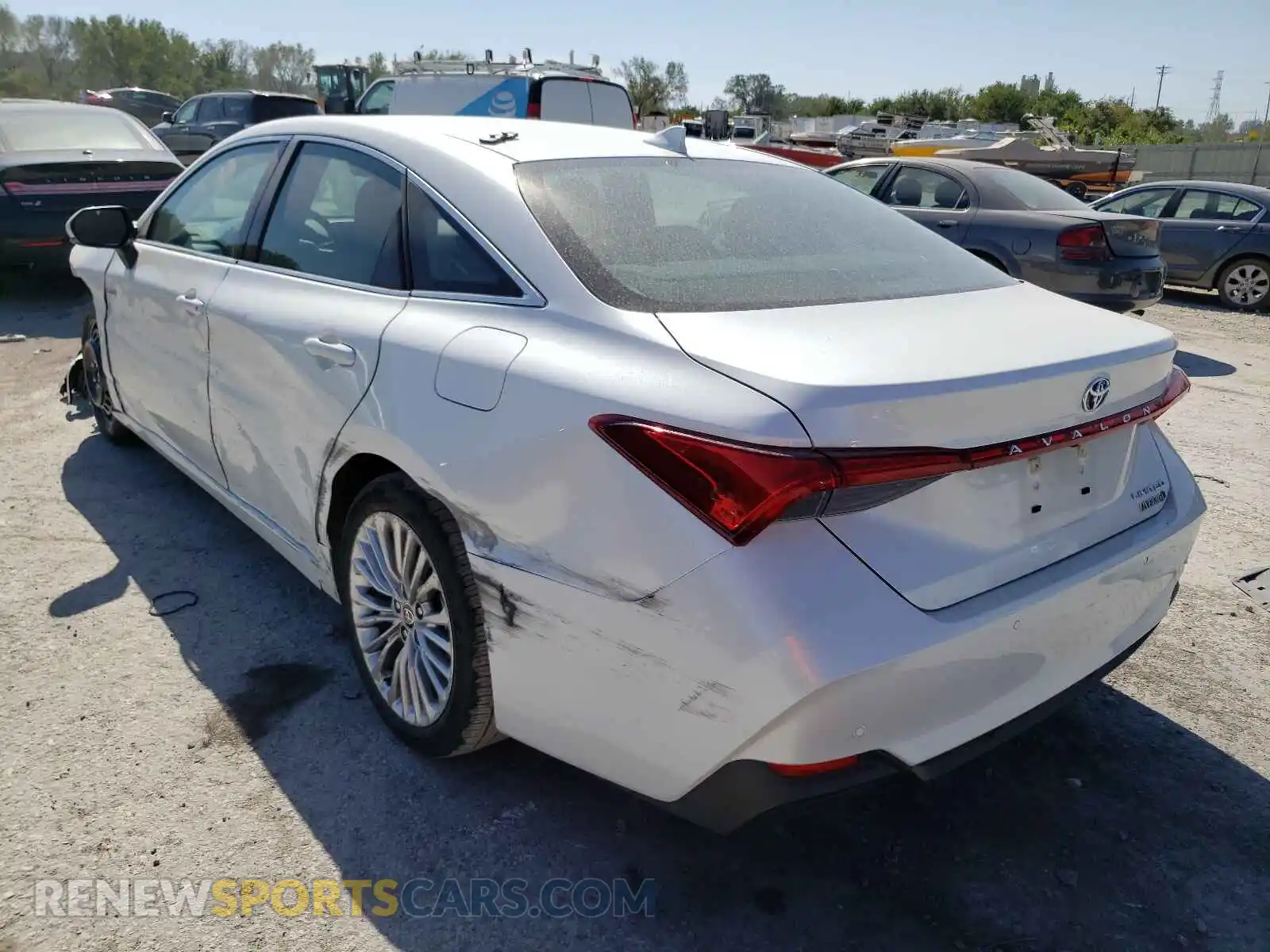 3 Photograph of a damaged car 4T1DA1AB3MU004557 TOYOTA AVALON 2021