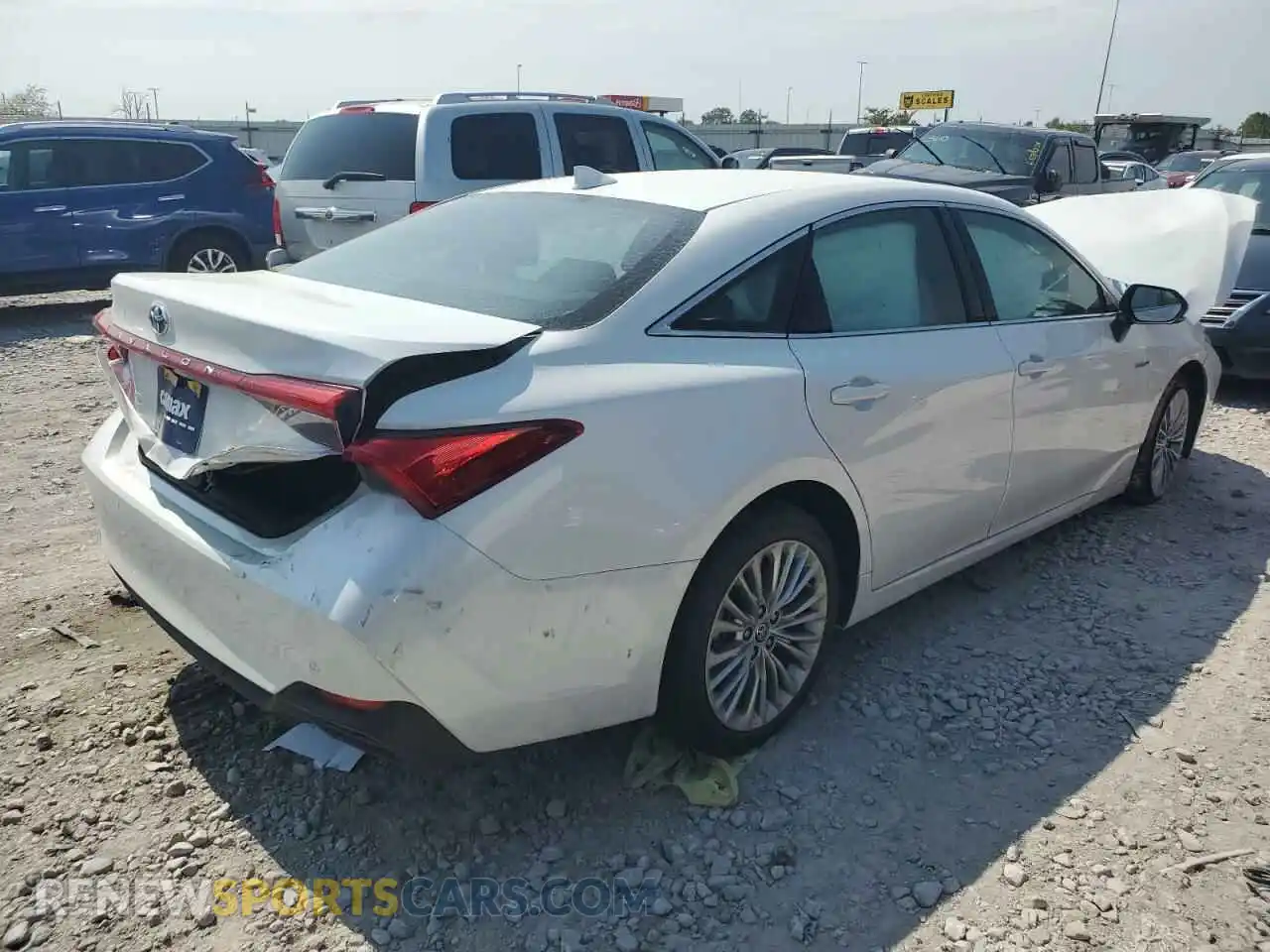 3 Photograph of a damaged car 4T1DA1AB4MU003370 TOYOTA AVALON 2021
