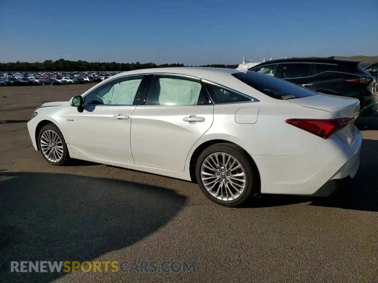 2 Photograph of a damaged car 4T1DA1AB4MU005362 TOYOTA AVALON 2021