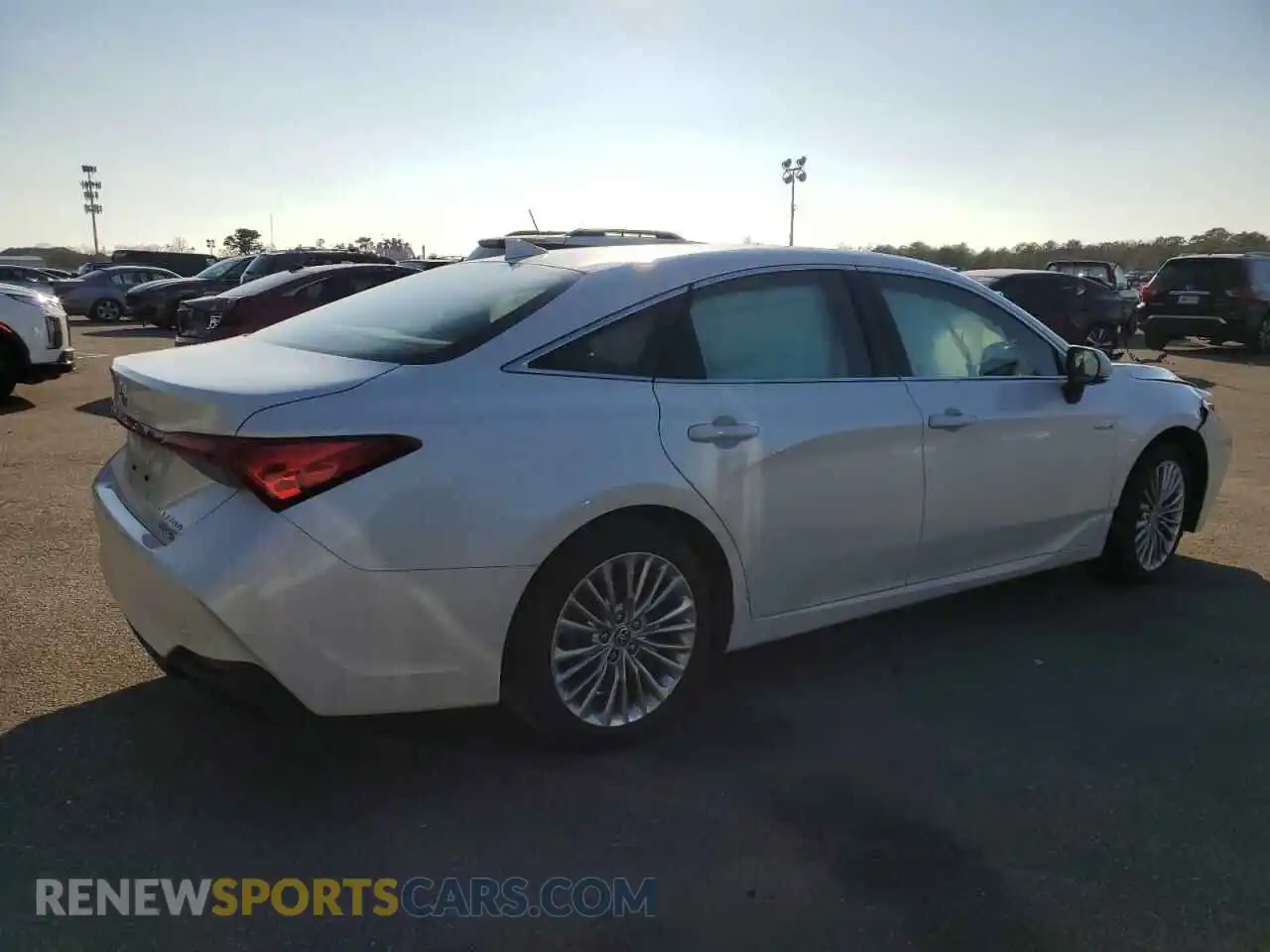 3 Photograph of a damaged car 4T1DA1AB4MU005362 TOYOTA AVALON 2021