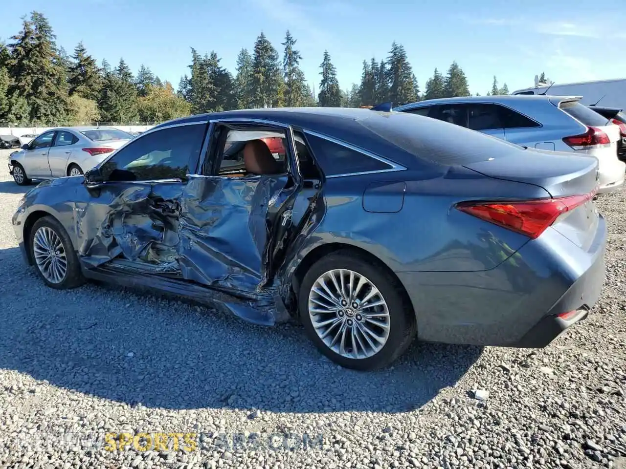 2 Photograph of a damaged car 4T1DA1AB5MU007279 TOYOTA AVALON 2021
