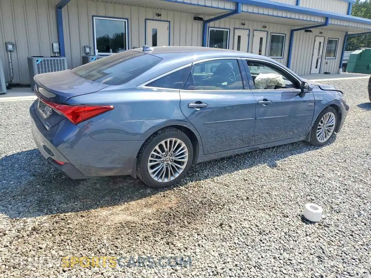 3 Photograph of a damaged car 4T1DA1AB5MU009162 TOYOTA AVALON 2021