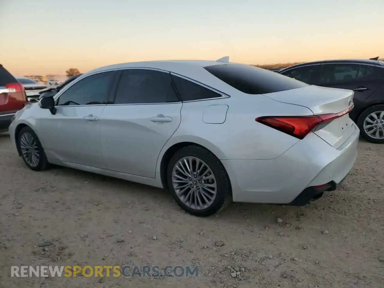 2 Photograph of a damaged car 4T1DZ1FB0MU063955 TOYOTA AVALON 2021