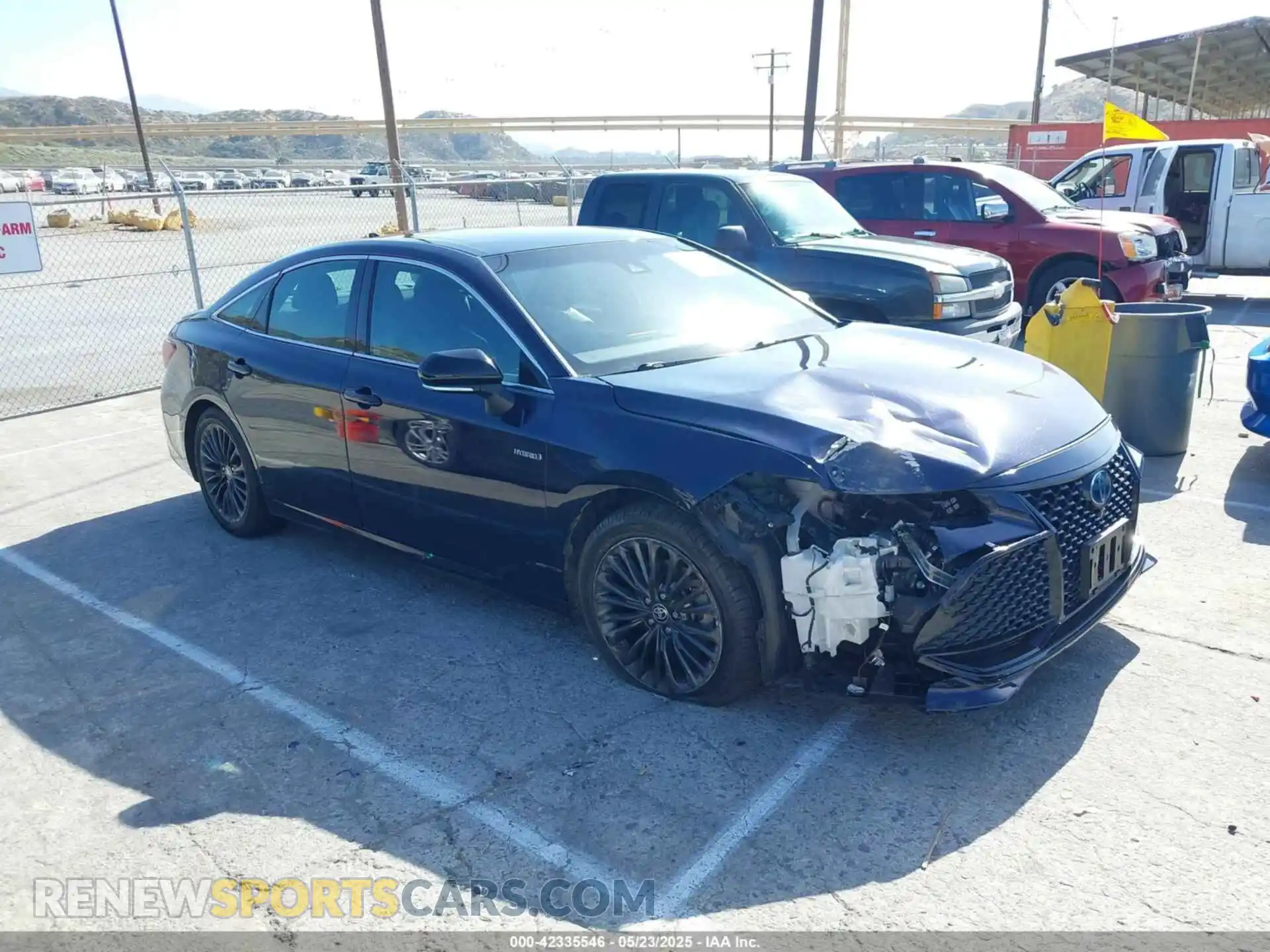 1 Photograph of a damaged car 4T1EA1AB3MU005275 TOYOTA AVALON 2021