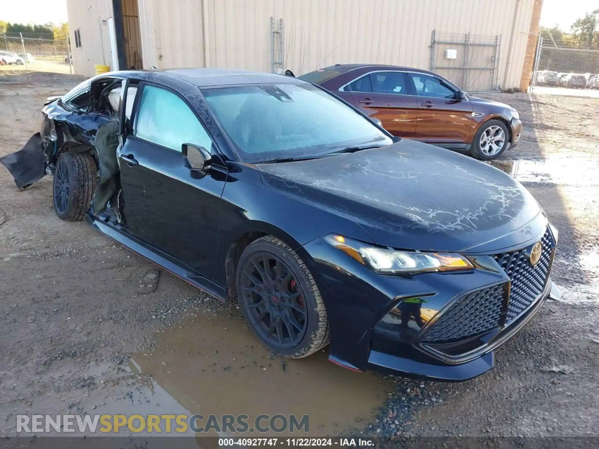 1 Photograph of a damaged car 4T1FZ1FB1MU064136 TOYOTA AVALON 2021