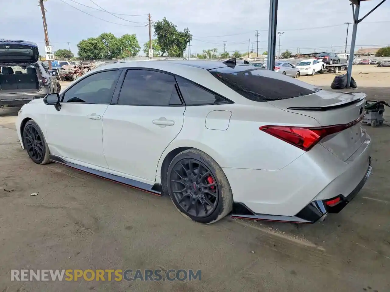 2 Photograph of a damaged car 4T1FZ1FB1MU071135 TOYOTA AVALON 2021
