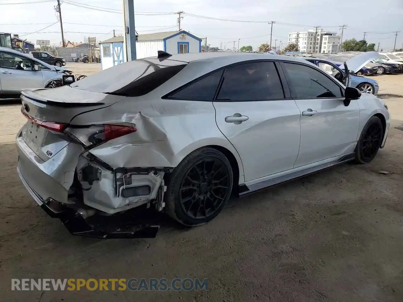 3 Photograph of a damaged car 4T1FZ1FB1MU071135 TOYOTA AVALON 2021