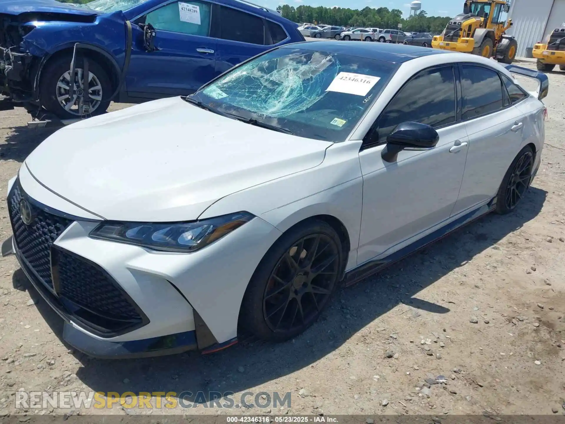 2 Photograph of a damaged car 4T1FZ1FB3MU056572 TOYOTA AVALON 2021