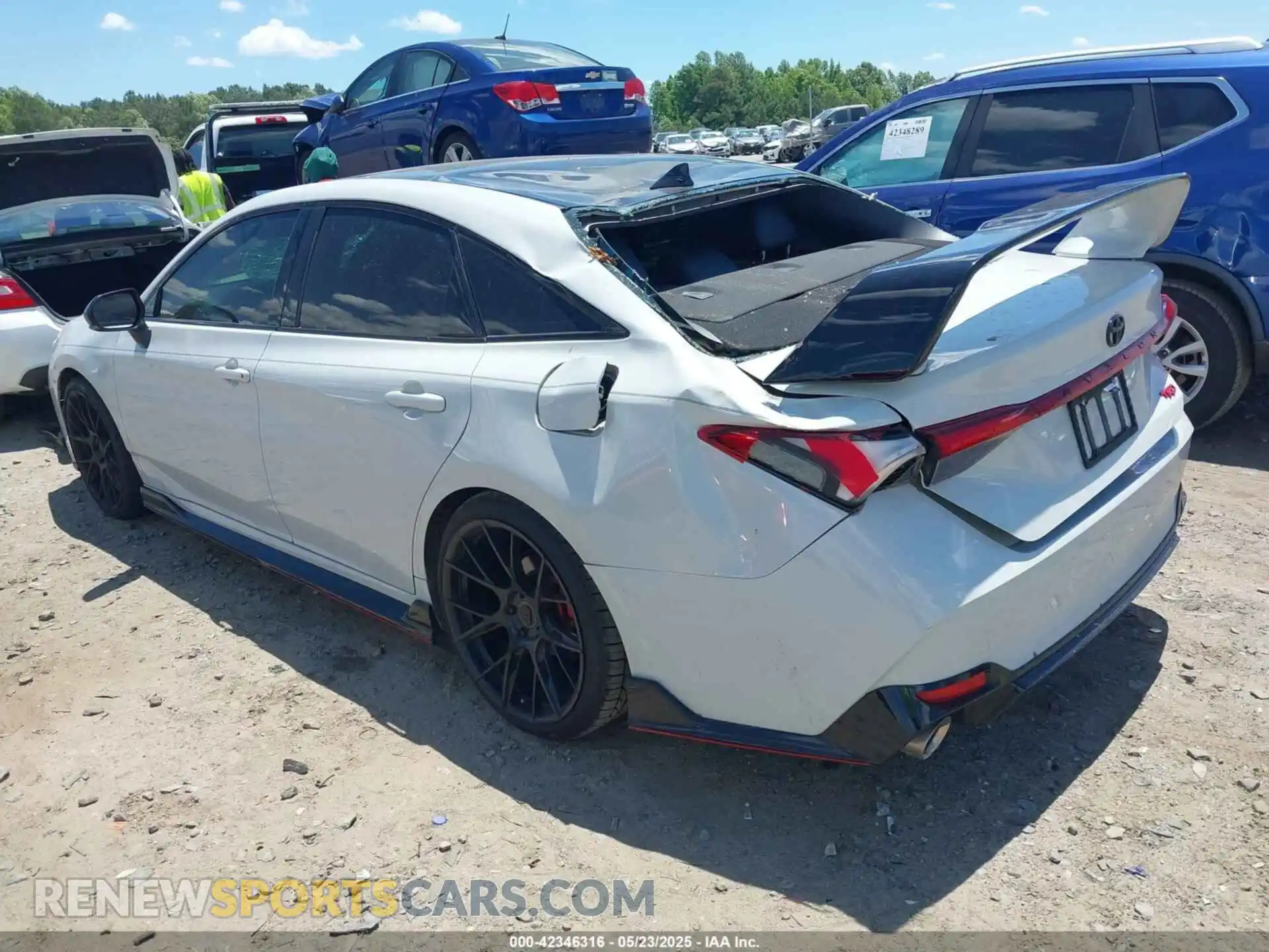 3 Photograph of a damaged car 4T1FZ1FB3MU056572 TOYOTA AVALON 2021