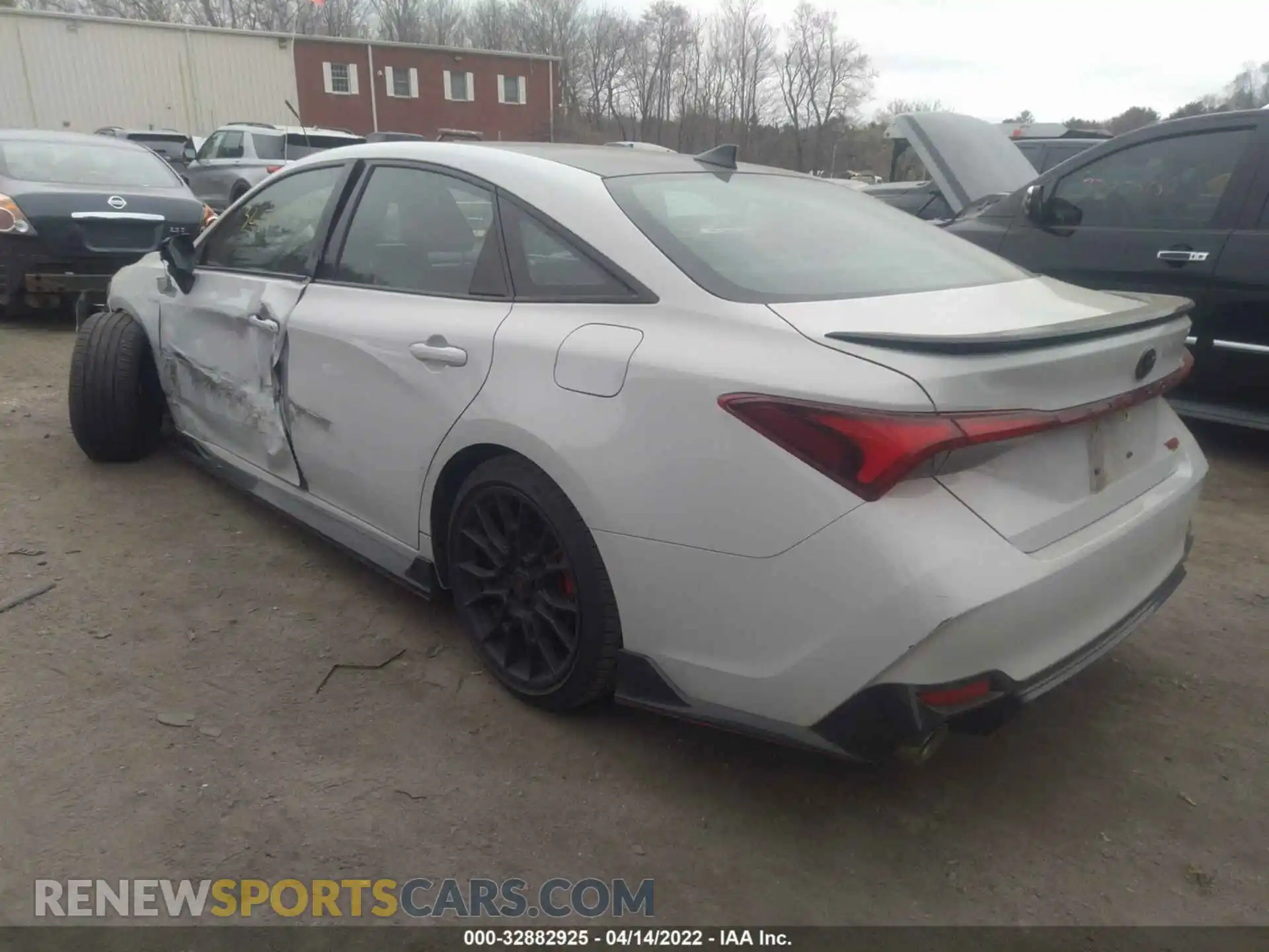 3 Photograph of a damaged car 4T1FZ1FB5MU067055 TOYOTA AVALON 2021