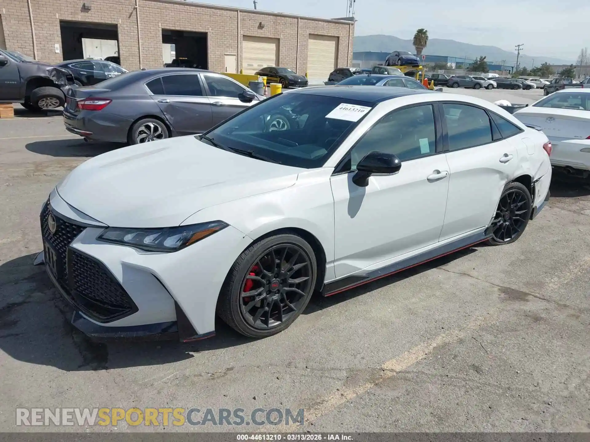 2 Photograph of a damaged car 4T1FZ1FB8MU060536 TOYOTA AVALON 2021