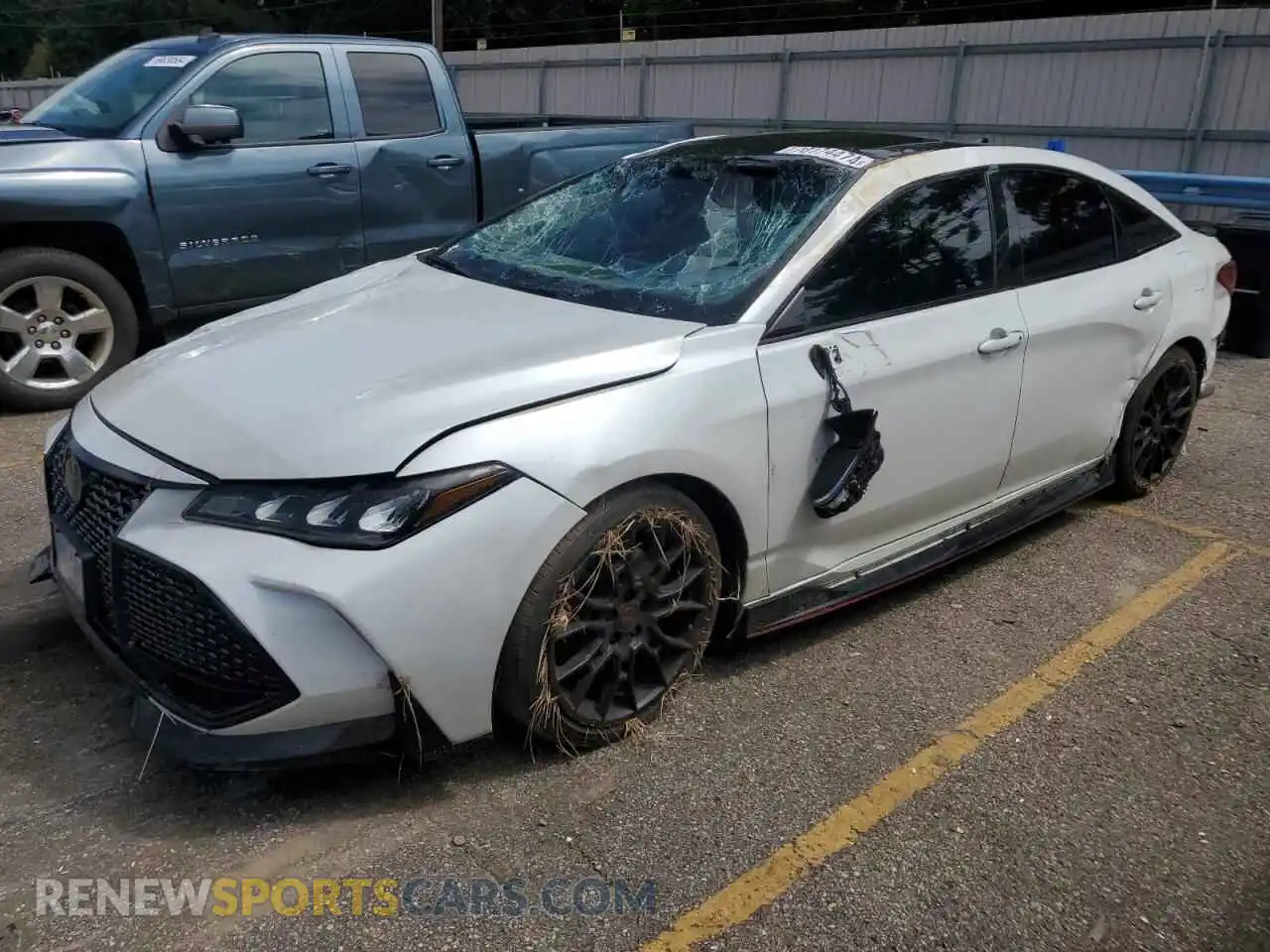 1 Photograph of a damaged car 4T1FZ1FB8MU066529 TOYOTA AVALON 2021