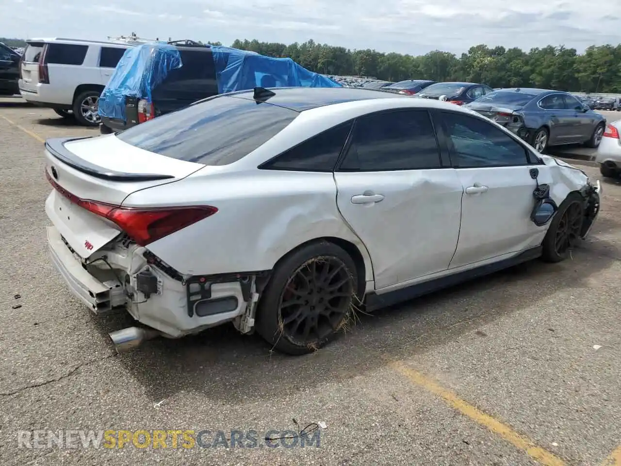 3 Photograph of a damaged car 4T1FZ1FB8MU066529 TOYOTA AVALON 2021