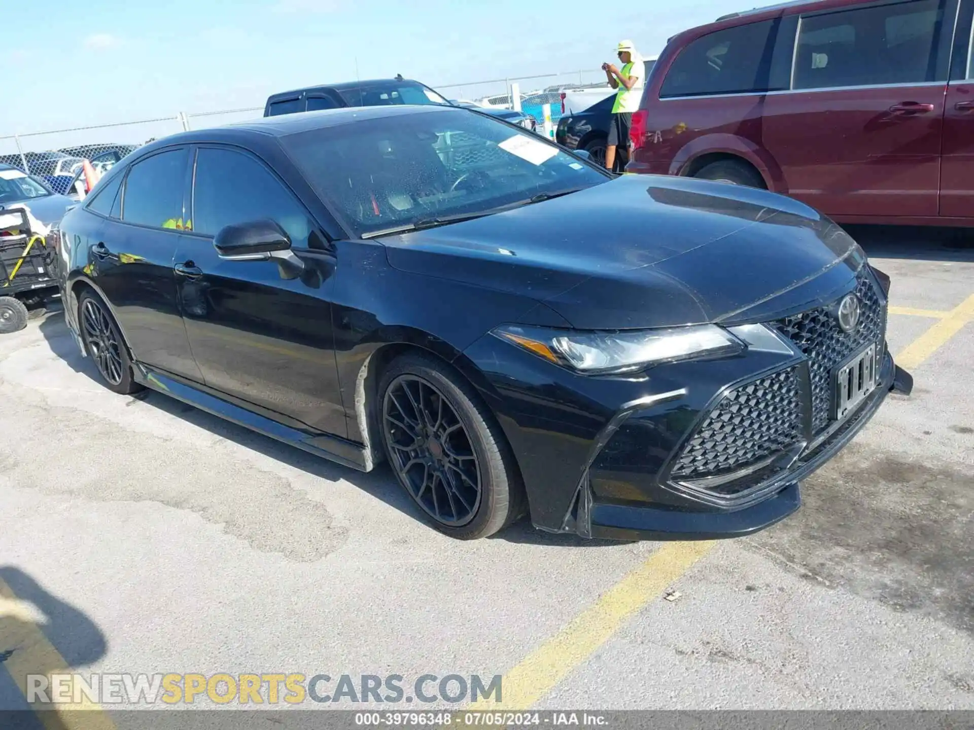 1 Photograph of a damaged car 4T1FZ1FB8MU070693 TOYOTA AVALON 2021