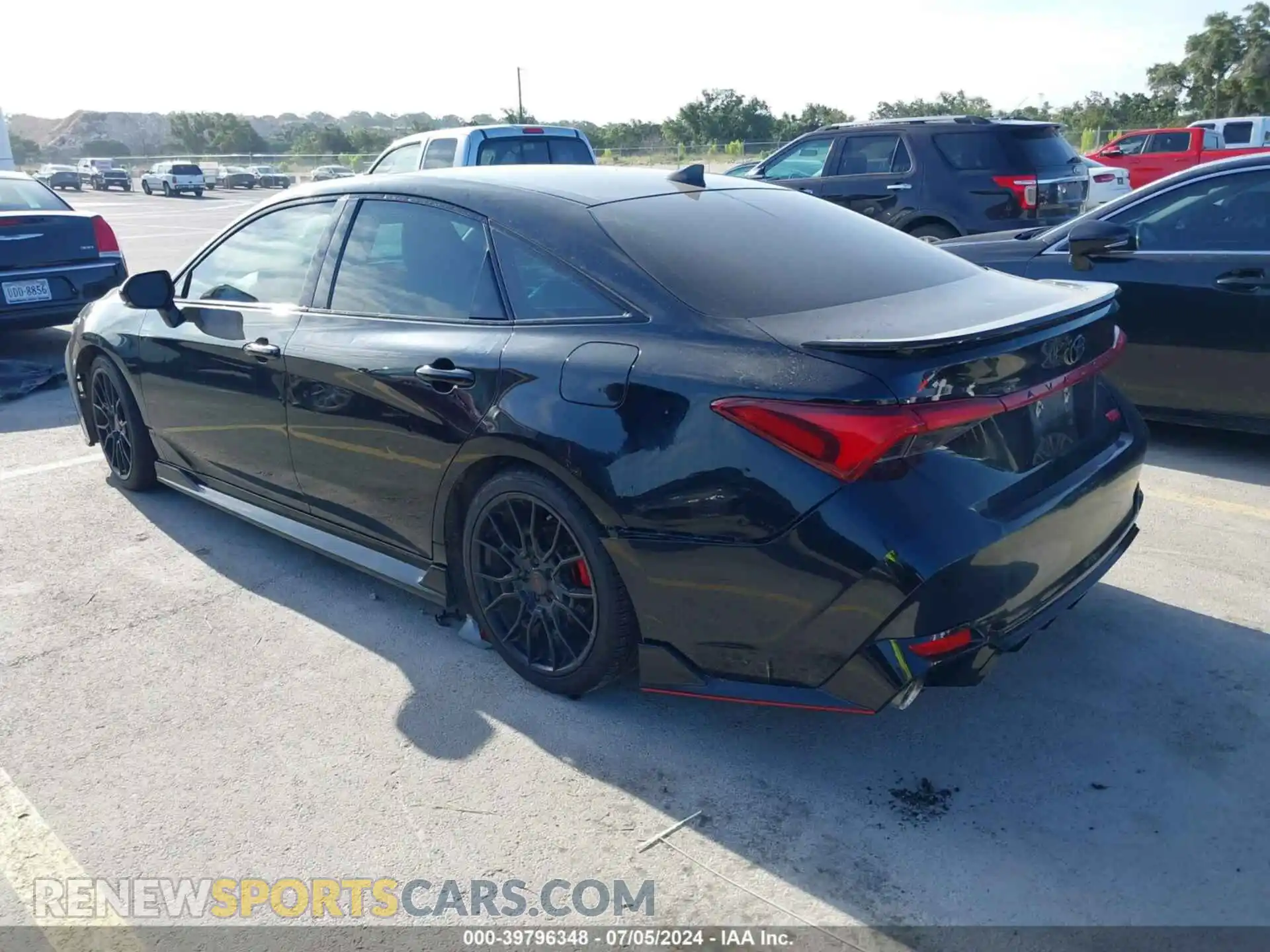 3 Photograph of a damaged car 4T1FZ1FB8MU070693 TOYOTA AVALON 2021