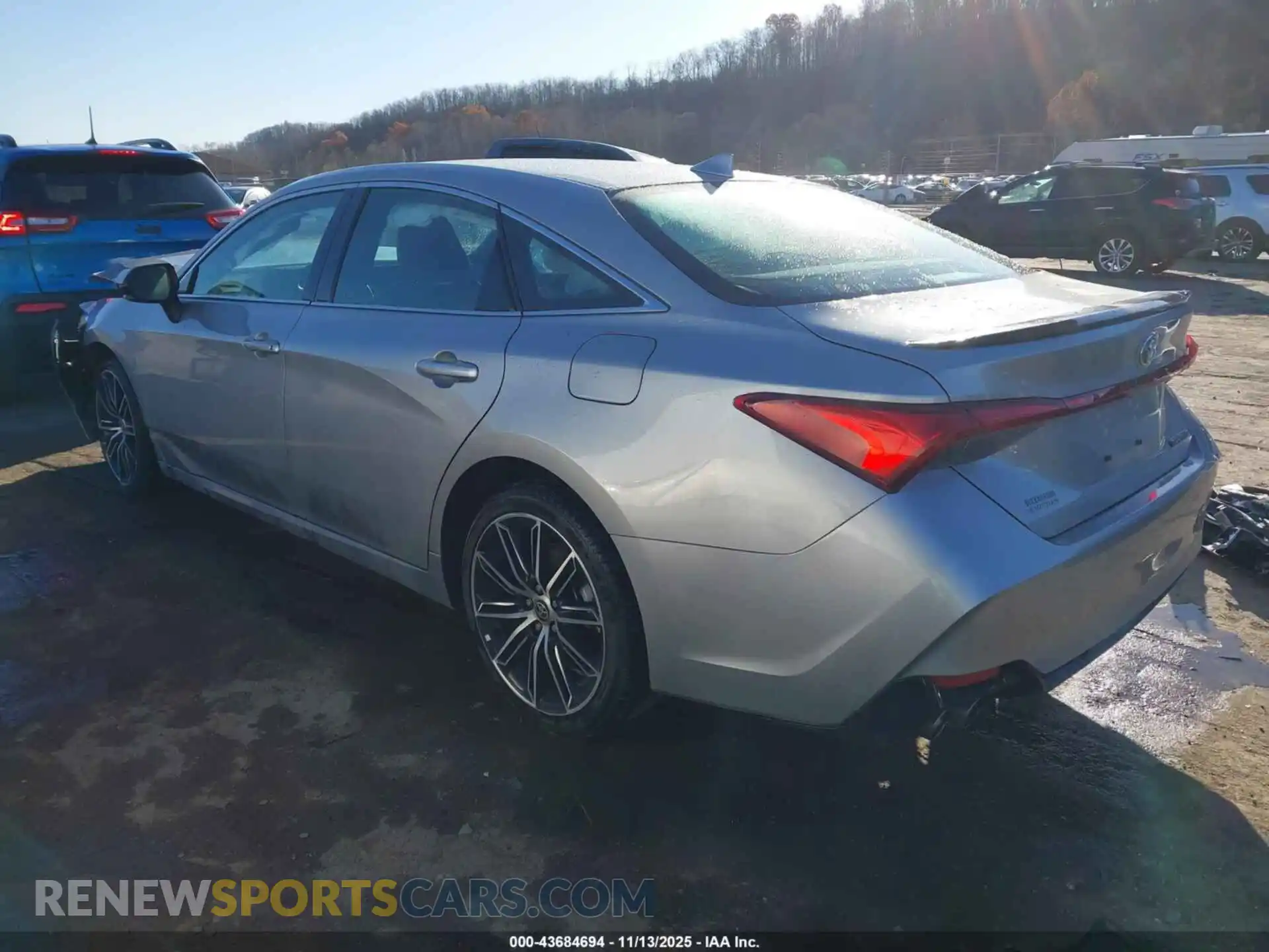 3 Photograph of a damaged car 4T1GZ1FB6MU069904 TOYOTA AVALON 2021