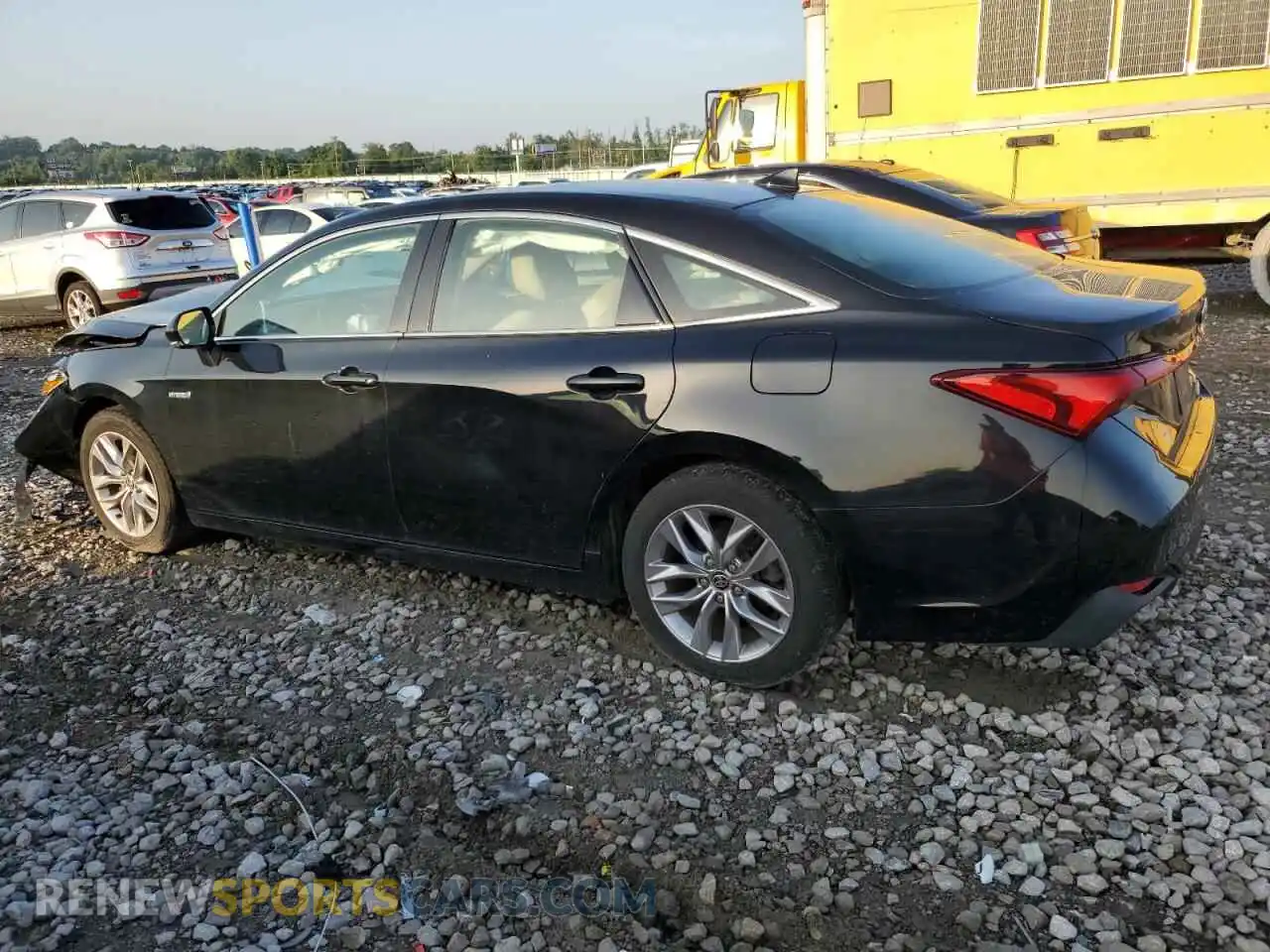 2 Photograph of a damaged car 4T1JA1AB9MU001133 TOYOTA AVALON 2021