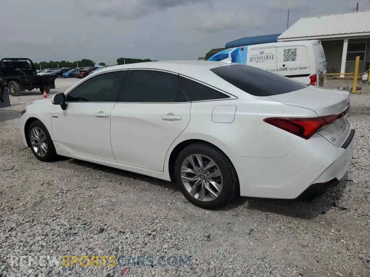 2 Photograph of a damaged car 4T1JA1AB9MU001973 TOYOTA AVALON 2021