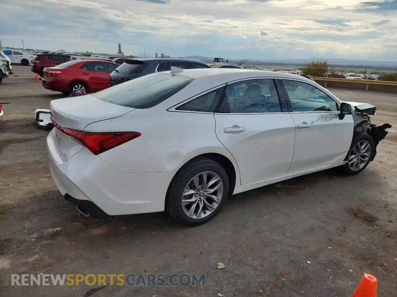 3 Photograph of a damaged car 4T1JZ1FB0MU058449 TOYOTA AVALON 2021
