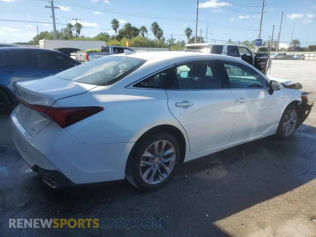 3 Photograph of a damaged car 4T1JZ1FB2MU058288 TOYOTA AVALON 2021