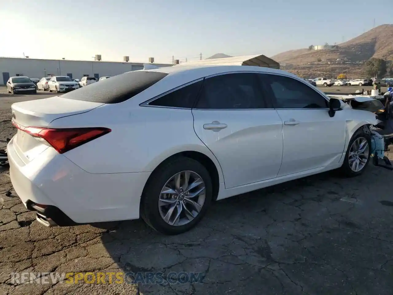 3 Photograph of a damaged car 4T1JZ1FB2MU059120 TOYOTA AVALON 2021