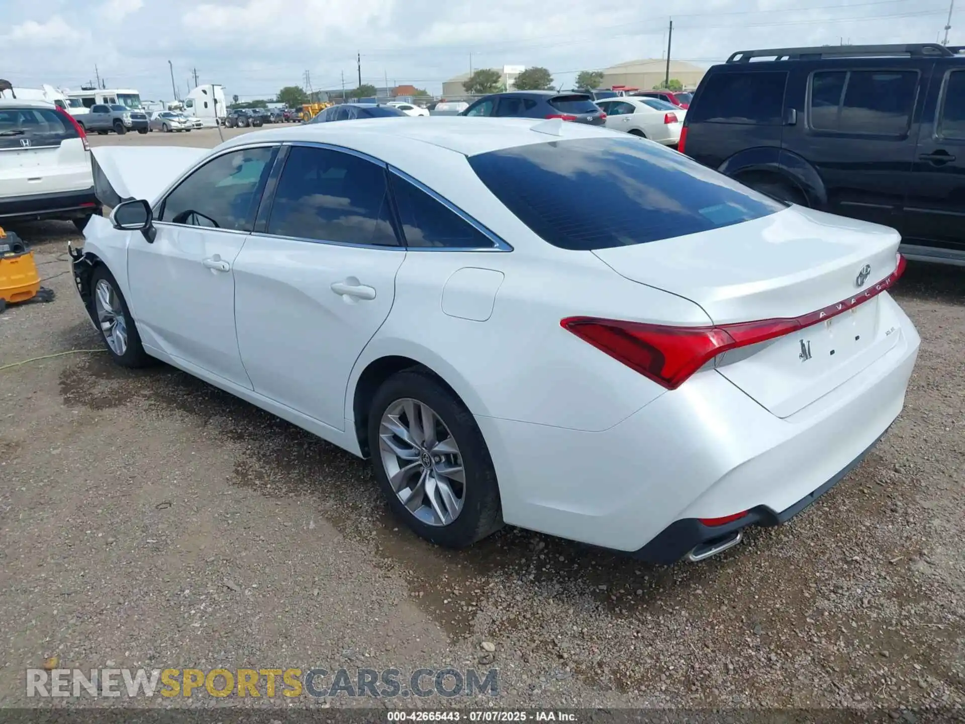 3 fotografías del automóvil dañado 4T1JZ1FB5MU067583 TOYOTA AVALON 2021