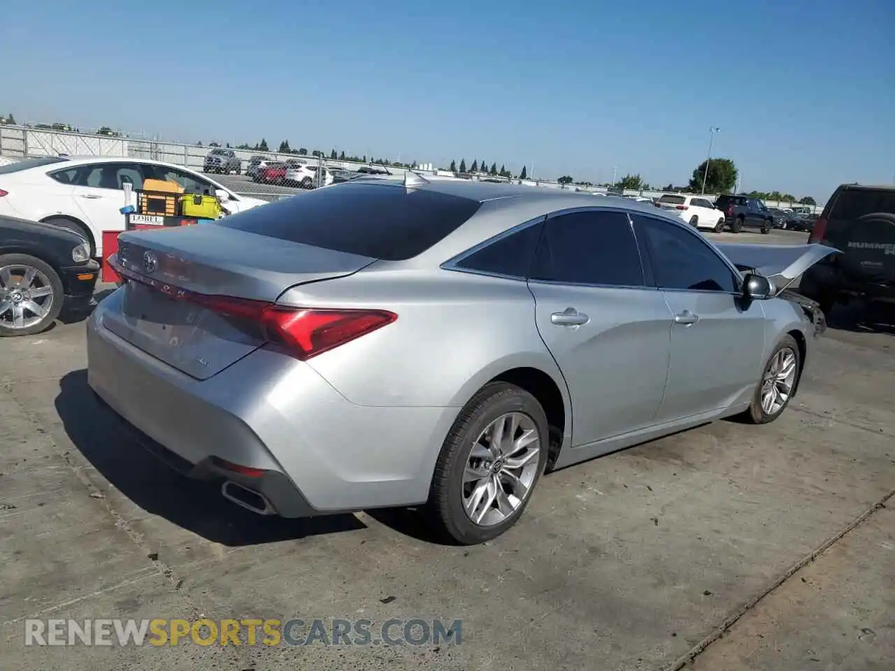3 fotografías del automóvil dañado 4T1JZ1FBXMU067031 TOYOTA AVALON 2021