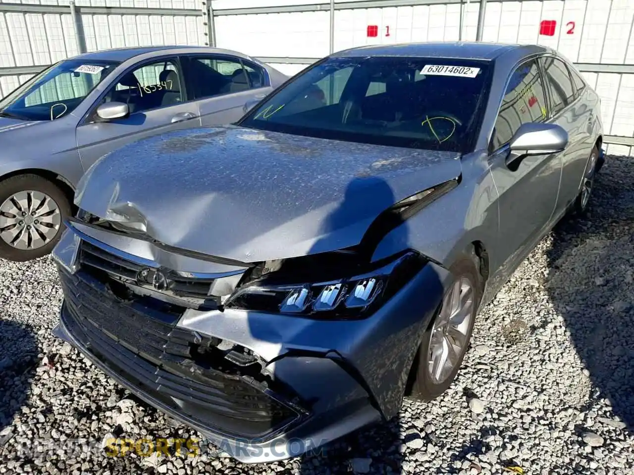 2 Photograph of a damaged car 4T1KB1BB4MU001962 TOYOTA AVALON 2021