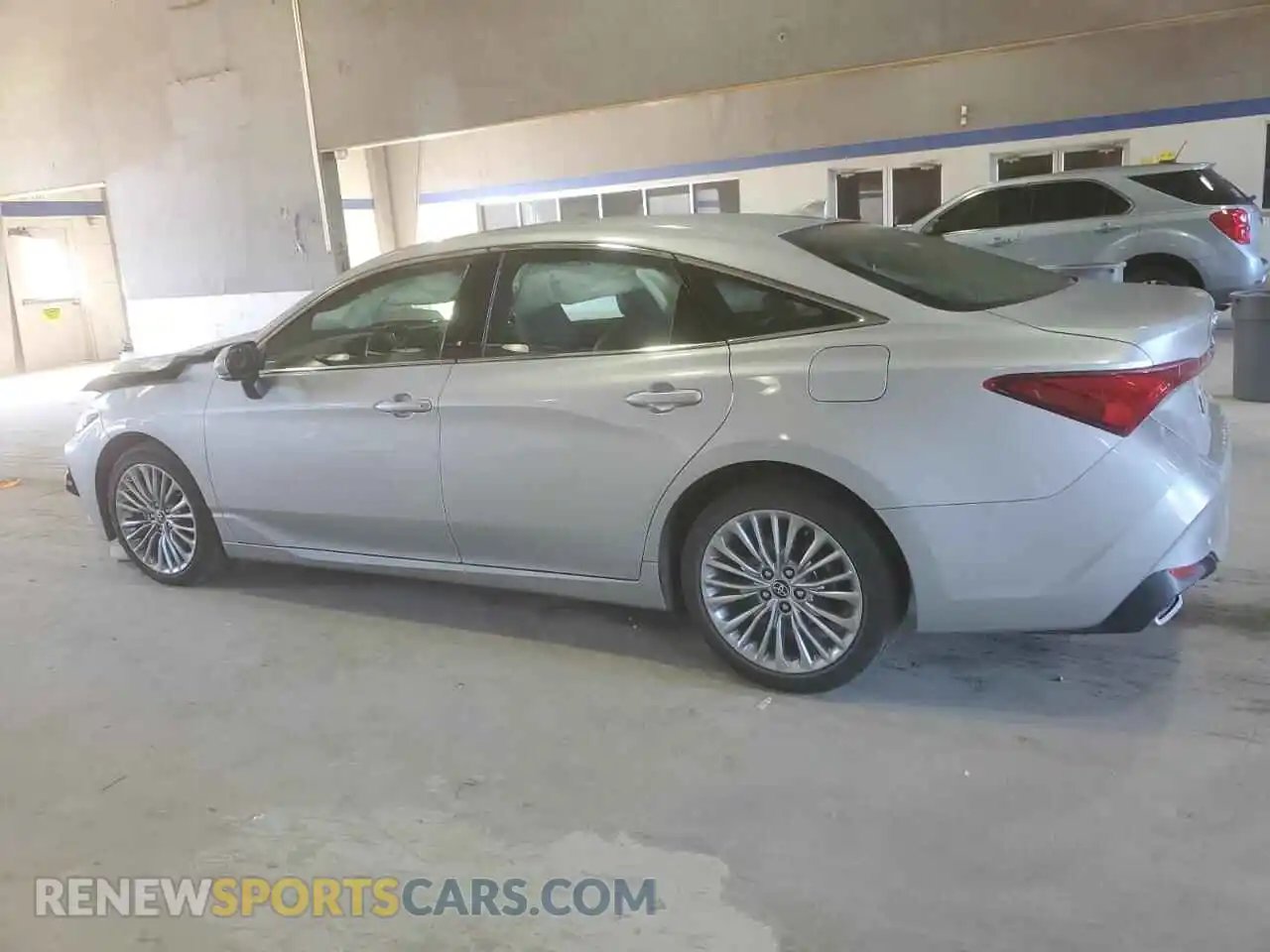 2 Photograph of a damaged car 4T1DZ1FB6NU072175 TOYOTA AVALON 2022