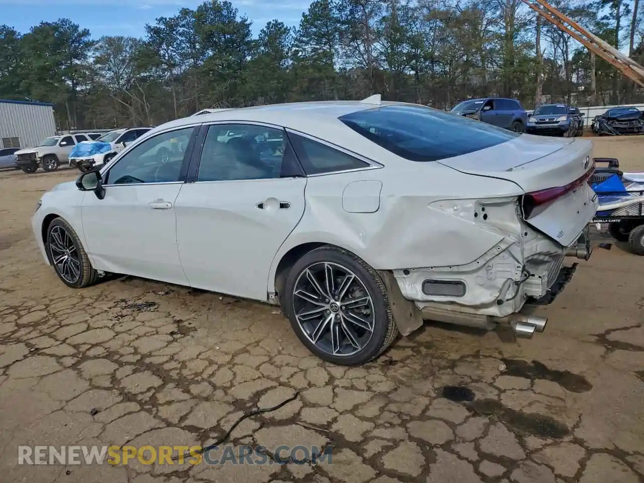 2 Photograph of a damaged car 4T1HZ1FB4NU073472 TOYOTA AVALON 2022