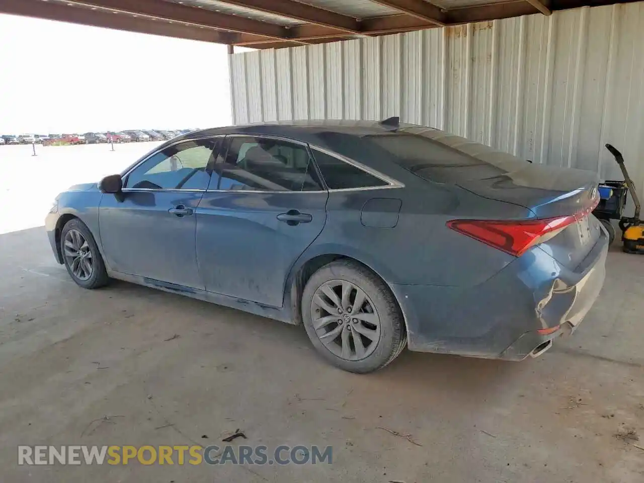 2 Photograph of a damaged car 4T1JZ1FBXNU074885 TOYOTA AVALON 2022