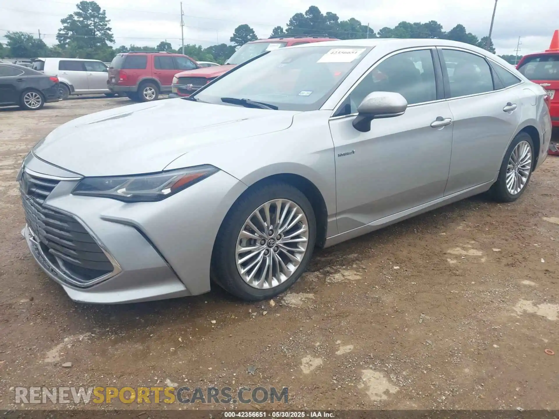 2 Photograph of a damaged car 4T1B21FB6KU003641 TOYOTA AVALON HYBRID 2019
