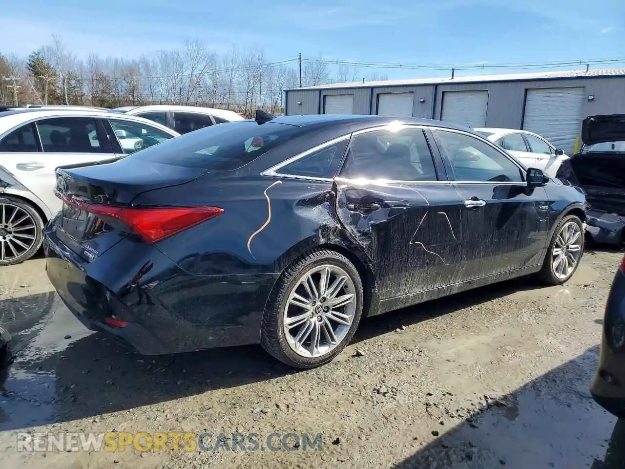 3 Photograph of a damaged car 4T1DA1ABXMU005964 TOYOTA AVALON HYBRID 2021