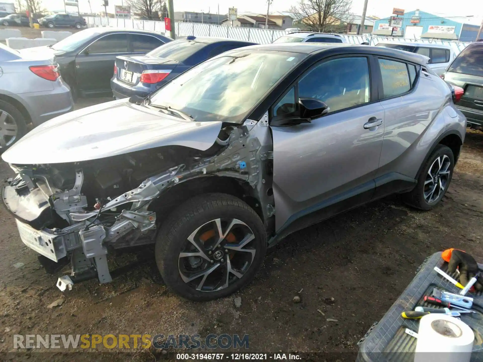 2 Photograph of a damaged car NMTKHMBX0KR090963 TOYOTA C-HR 2019