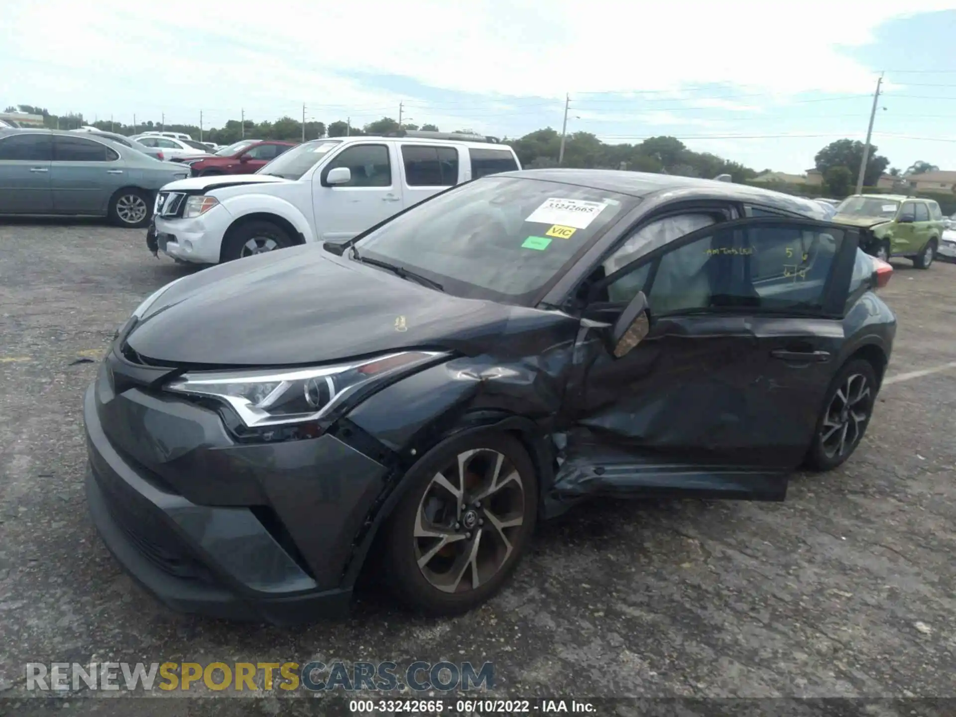 2 Photograph of a damaged car NMTKHMBX0KR098559 TOYOTA C-HR 2019