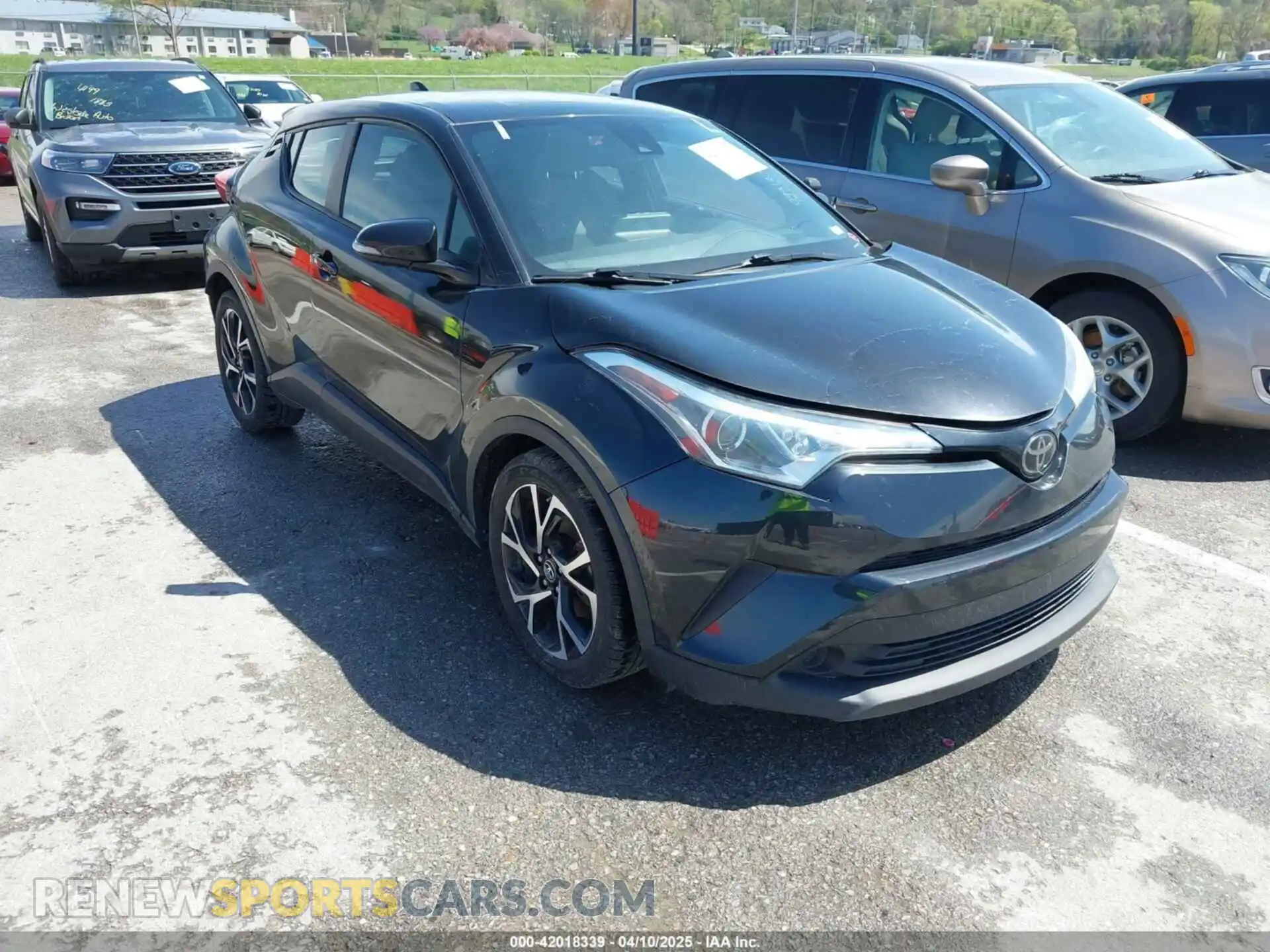 1 Photograph of a damaged car NMTKHMBX1KR093130 TOYOTA C-HR 2019