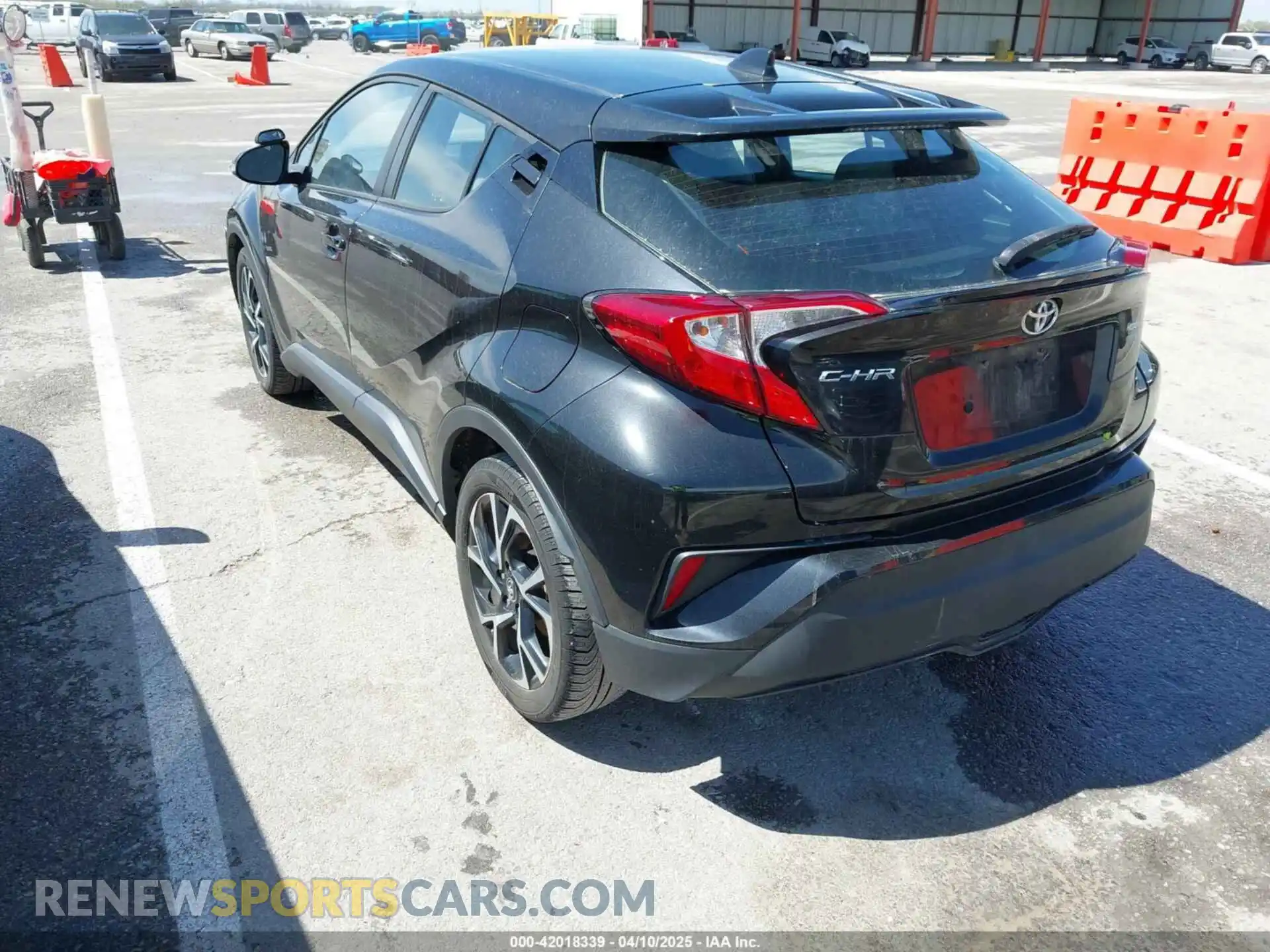 3 Photograph of a damaged car NMTKHMBX1KR093130 TOYOTA C-HR 2019