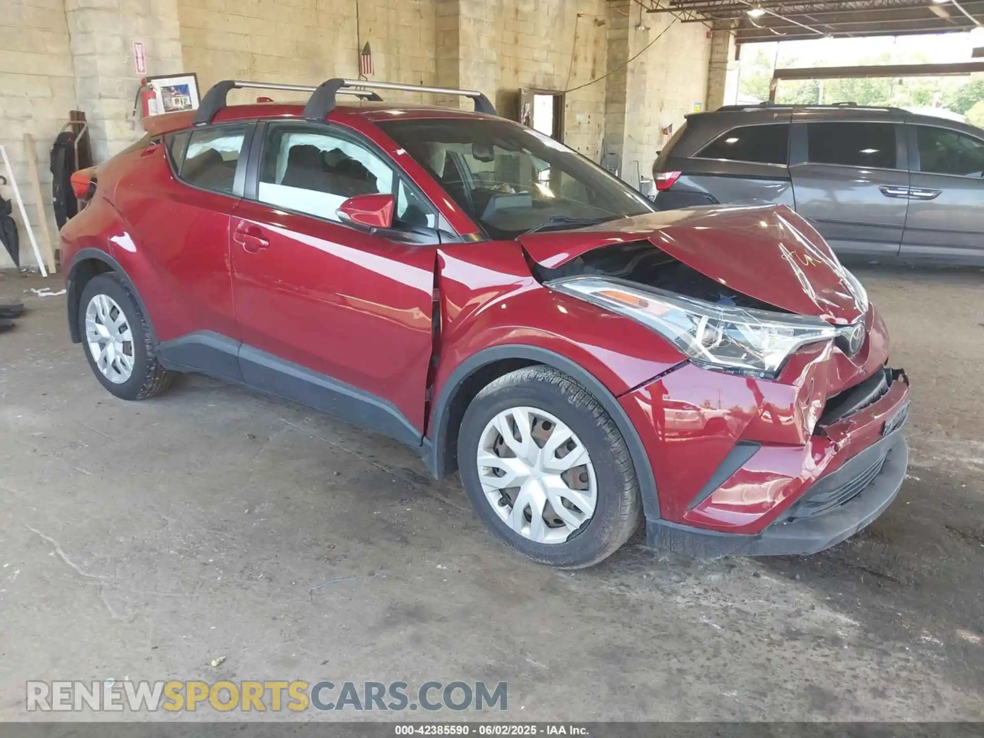 1 Photograph of a damaged car NMTKHMBX1KR096139 TOYOTA C-HR 2019