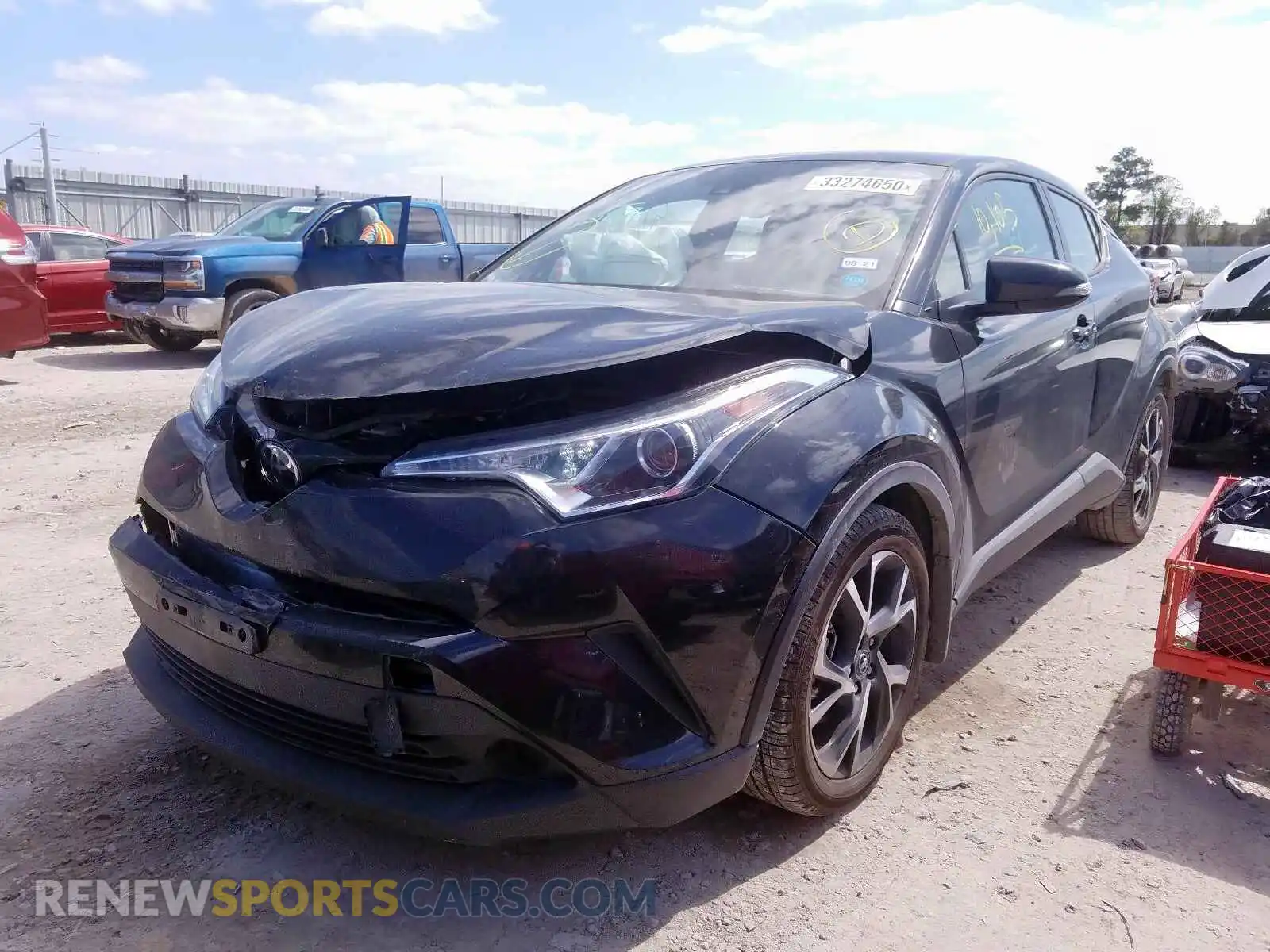 2 Photograph of a damaged car NMTKHMBX5KR091784 TOYOTA C-HR 2019