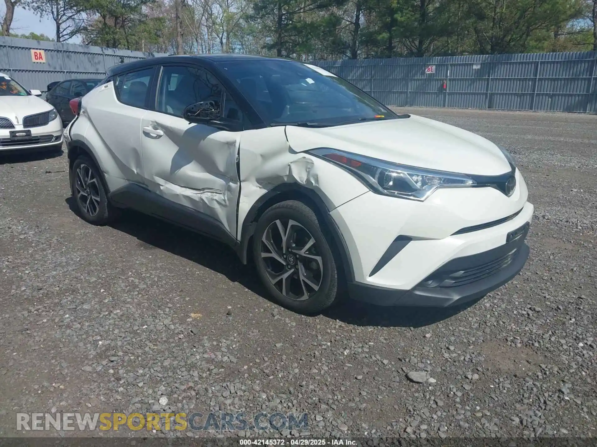 1 Photograph of a damaged car NMTKHMBX5KR097682 TOYOTA C-HR 2019