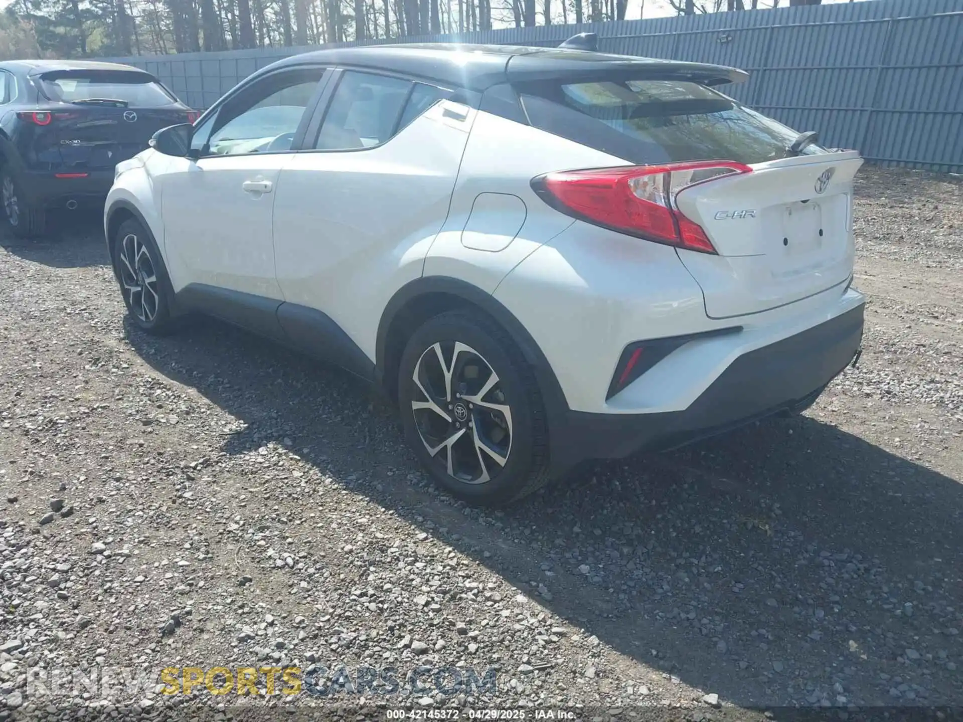 3 Photograph of a damaged car NMTKHMBX5KR097682 TOYOTA C-HR 2019