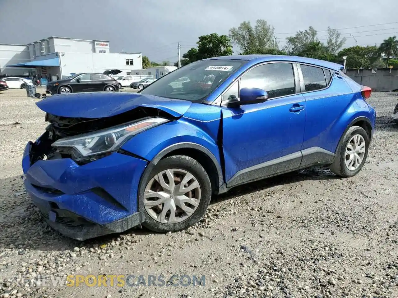 1 Photograph of a damaged car NMTKHMBX9KR095191 TOYOTA C-HR 2019