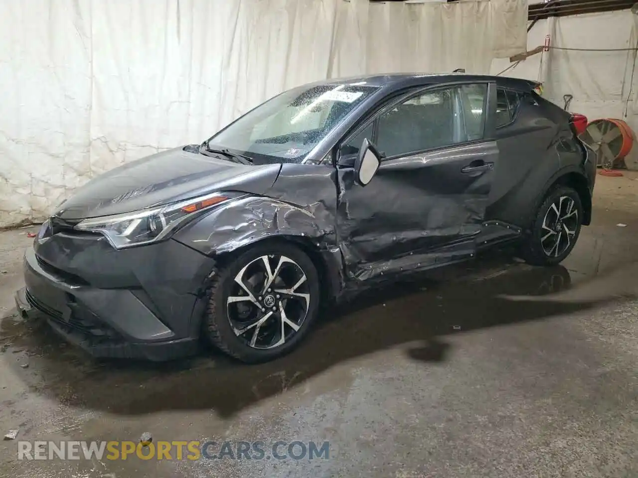1 Photograph of a damaged car NMTKHMBX9KR098270 TOYOTA C-HR 2019