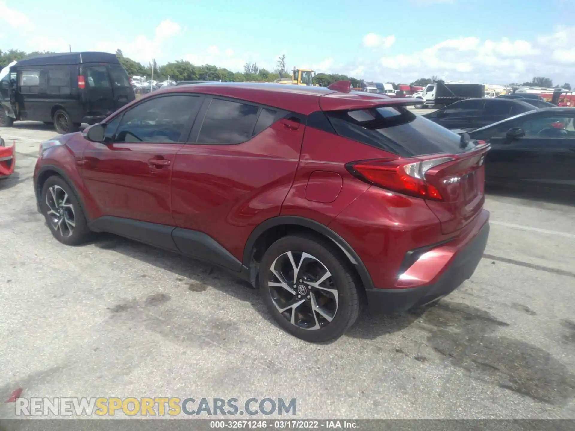 3 fotografías del automóvil dañado NMTKHMBX9KR098821 TOYOTA C-HR 2019