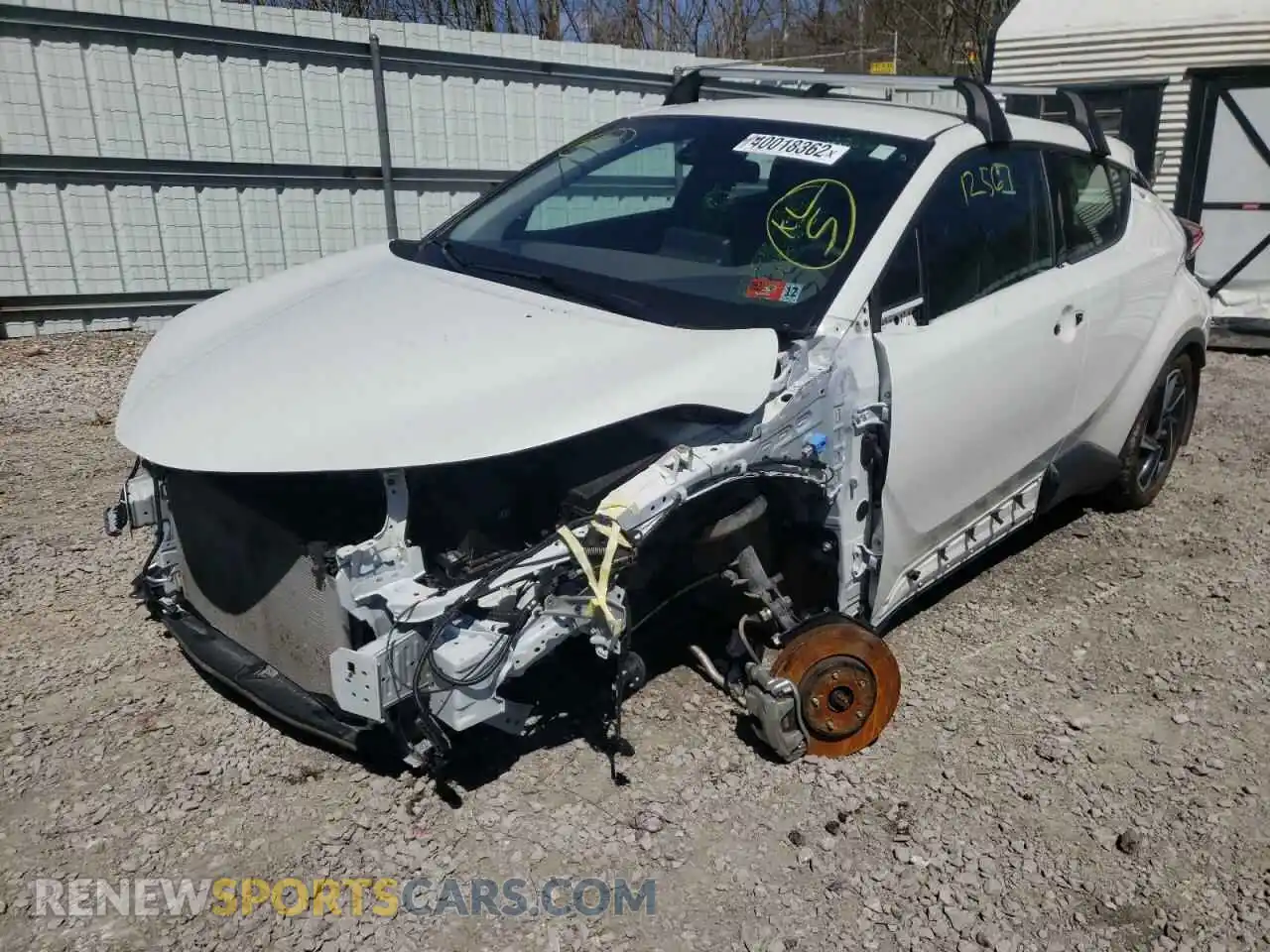 2 fotografías del automóvil dañado NMTKHMBXXLR118267 TOYOTA C-HR 2020
