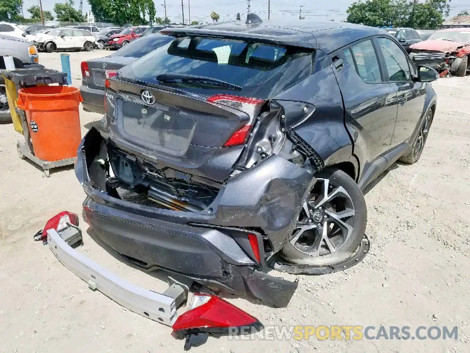 4 Photograph of a damaged car JTNKHMBX2K1041760 TOYOTA C-HR XLE 2019