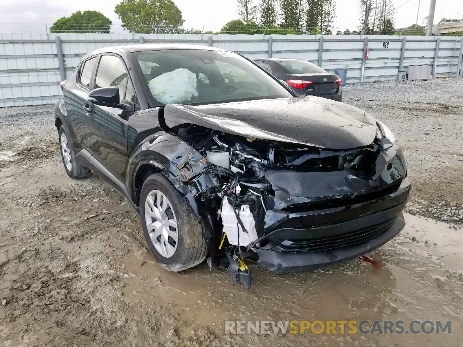 1 Photograph of a damaged car JTNKHMBX7K1035517 TOYOTA C-HR XLE 2019
