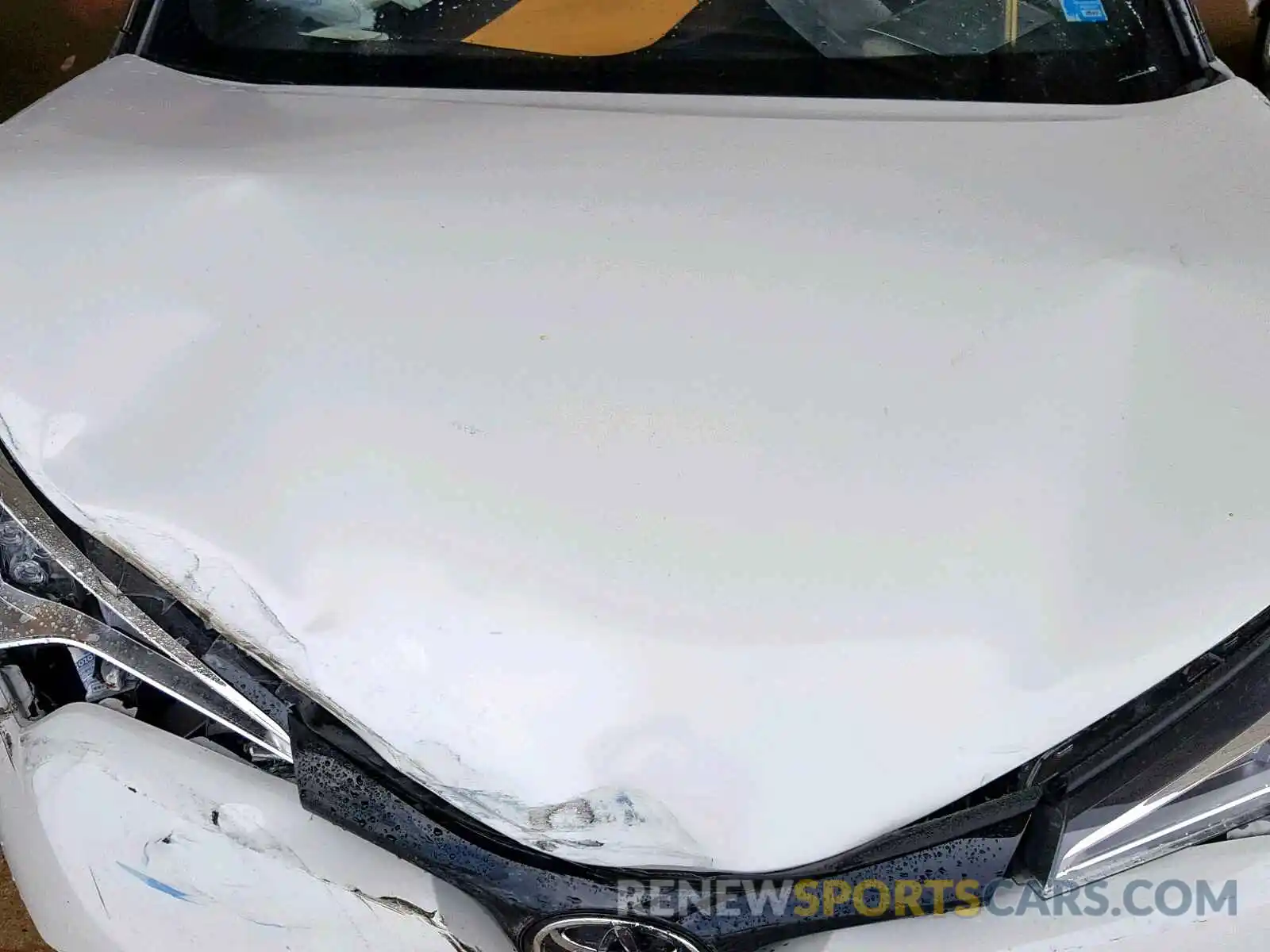 7 Photograph of a damaged car NMTKHMBX1KR086856 TOYOTA C-HR XLE 2019