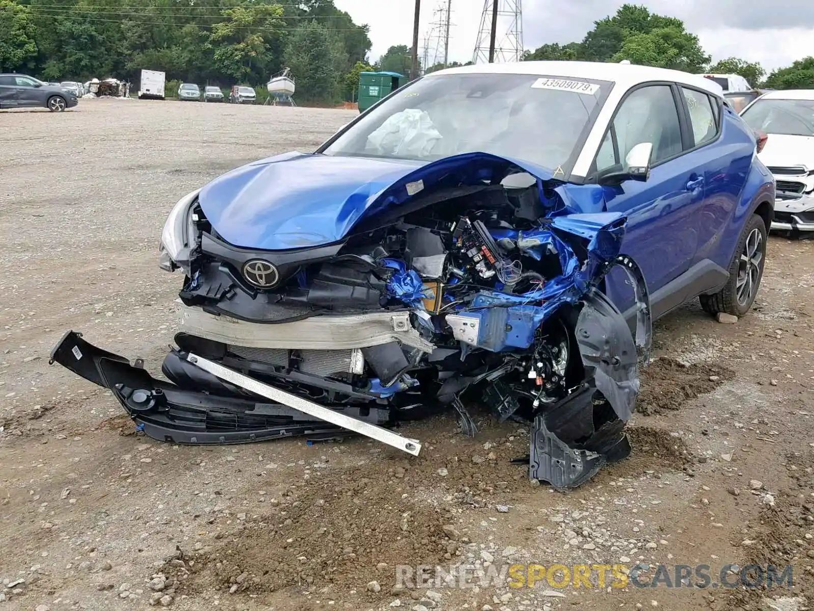 2 Photograph of a damaged car NMTKHMBX9KR084143 TOYOTA C-HR XLE 2019