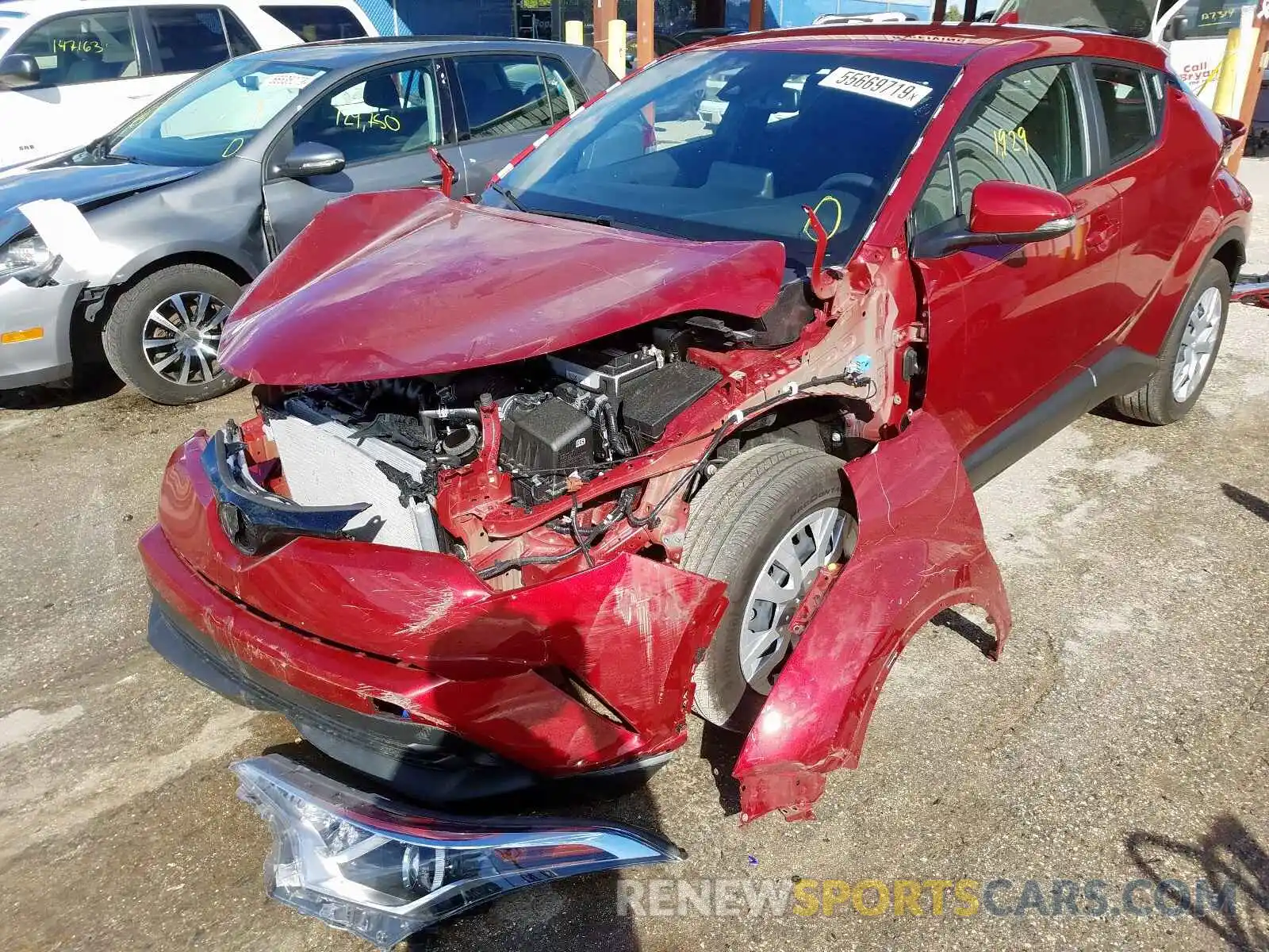 2 Photograph of a damaged car NMTKHMBXXKR093238 TOYOTA C-HR XLE 2019
